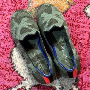 Rothy's kids Green camo slipper flat NEW!